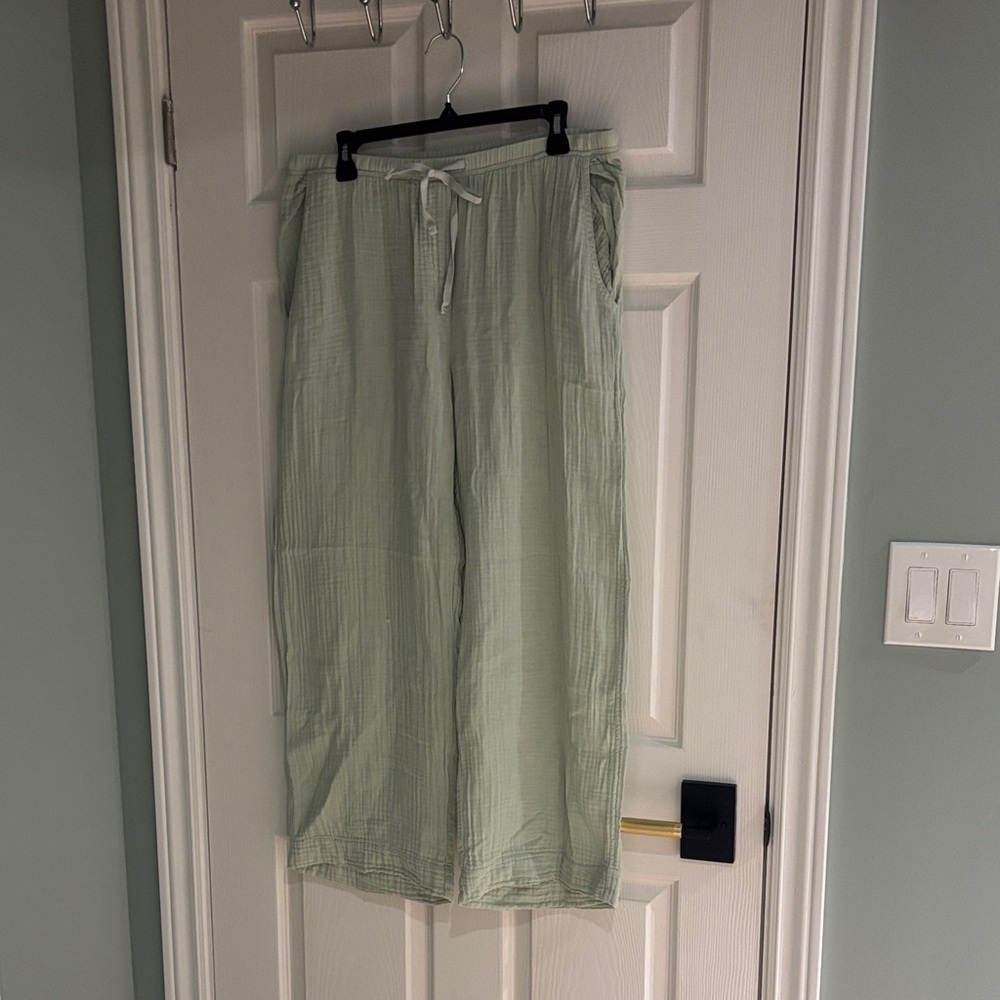 Velvet By Graham and Spencer 100% Cotton Gauze Pant full length